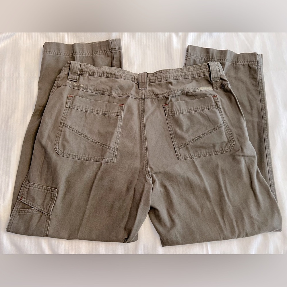 Columbia Men's Size 38 Omni-Shield Cargo Brown Pants